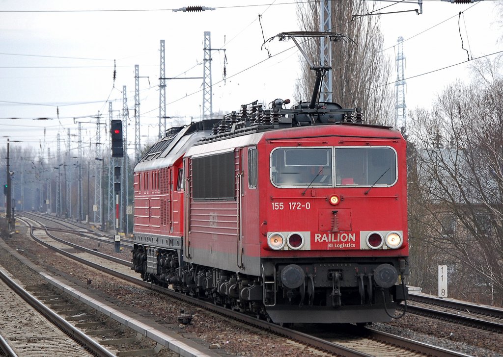155 172-0 mit Ludmilla am haken Richtung Karower Kreuz Berlin, 26.02.10 Berlin-Karow.