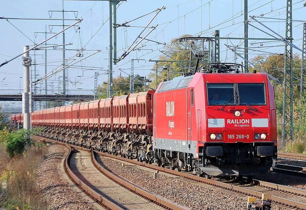 185 268-0 mit Ganzzug Sch�ttgutkippwagen, 07.10.11 Bhf. Flughafen Berin-Sch�nefeld.