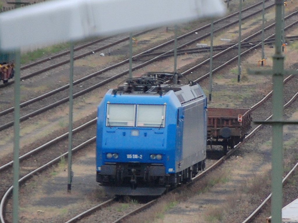 Alpha trains Leasinglok 185 516-2 (91 80 6185 516-2 D-ATLD, B.2002) am 11.05.09 im Berliner Westhafen. (Aktuell in Diensten der DB Schenker Rail)