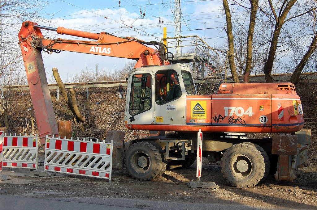 ATLAS 1704 Mobilbagger der Fa. Bleck & S�hne, 26.03.11 Berlin-Blankenburg. 