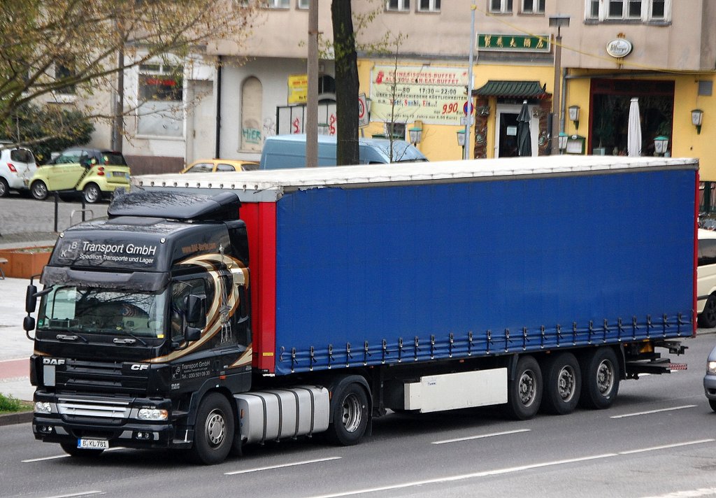 DAF CF Zugmaschine der Sped. KLB Transport GmbH mit Auflieger, 25.04.12 Berlin Adlershof.