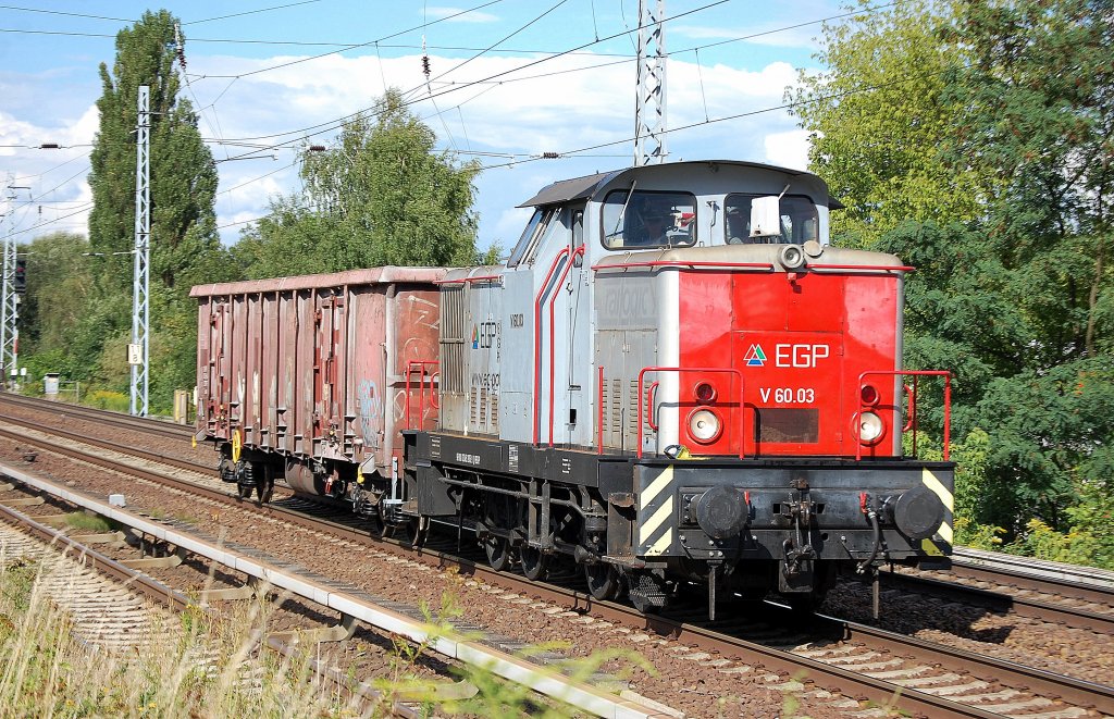 Die EGP V 60.03 (98 80 3345 205-9, LEW Bj.1969) mit einem offenen G�terwagen Richtung Karower Kreuz Berlin, 13.08.13