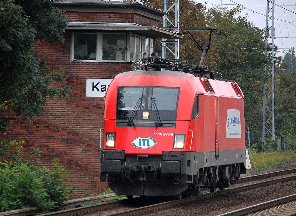 ITL Leasingtaurus der �BB, 1116 233-6 (Siemens, Bj.2004) auf Leerfahrt Richtung Bernau, 06.10.09 Berlin-Karow. (Inzwischen zur�ck an �BB)