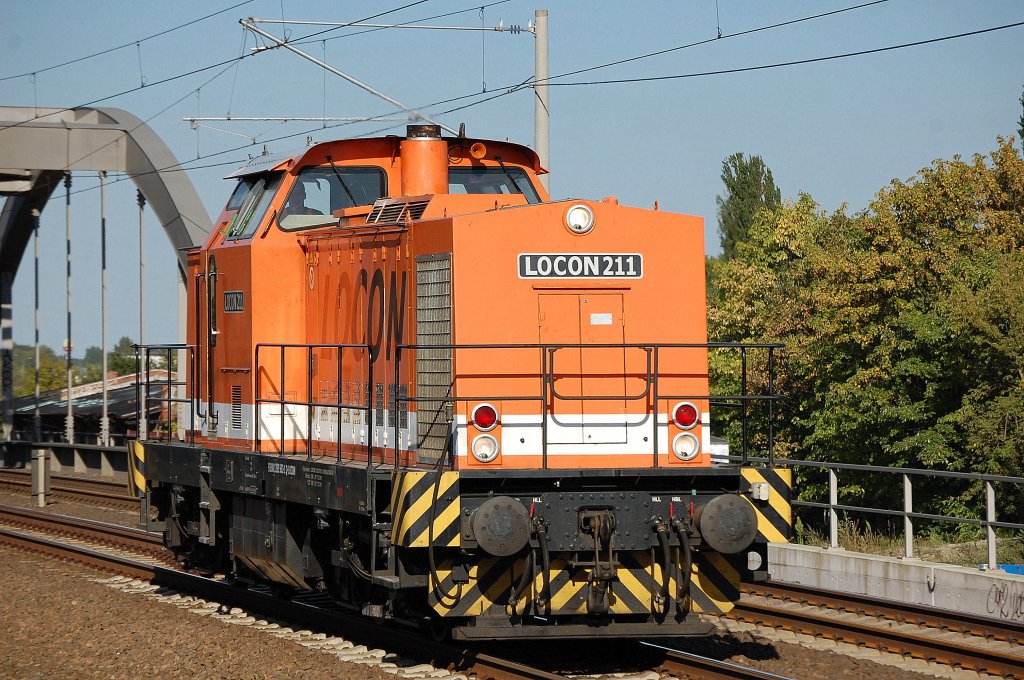 LOCON 211 (92 80 1293 502-1 D-LOCON von ADtranz 2000 umgbaut), 18.09.09 Berlin-Pankow.