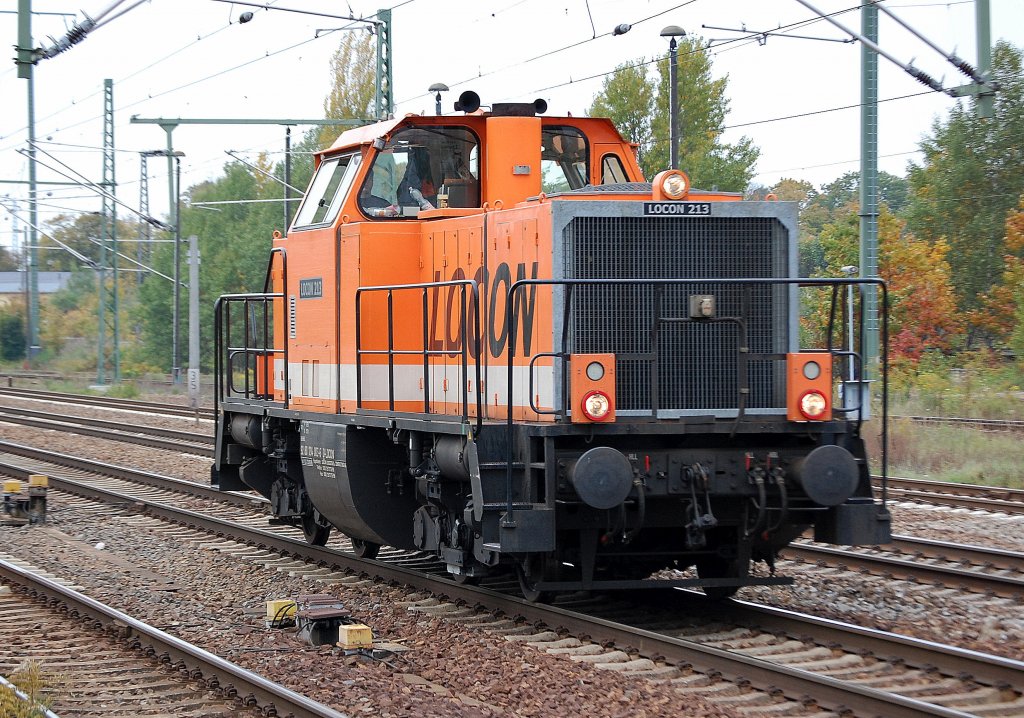 LOCON 213 (92 80 1214 003-6 D-LOCON), 06.10.10 Bhf. Berlin-Sch�nefeld Flughafen.