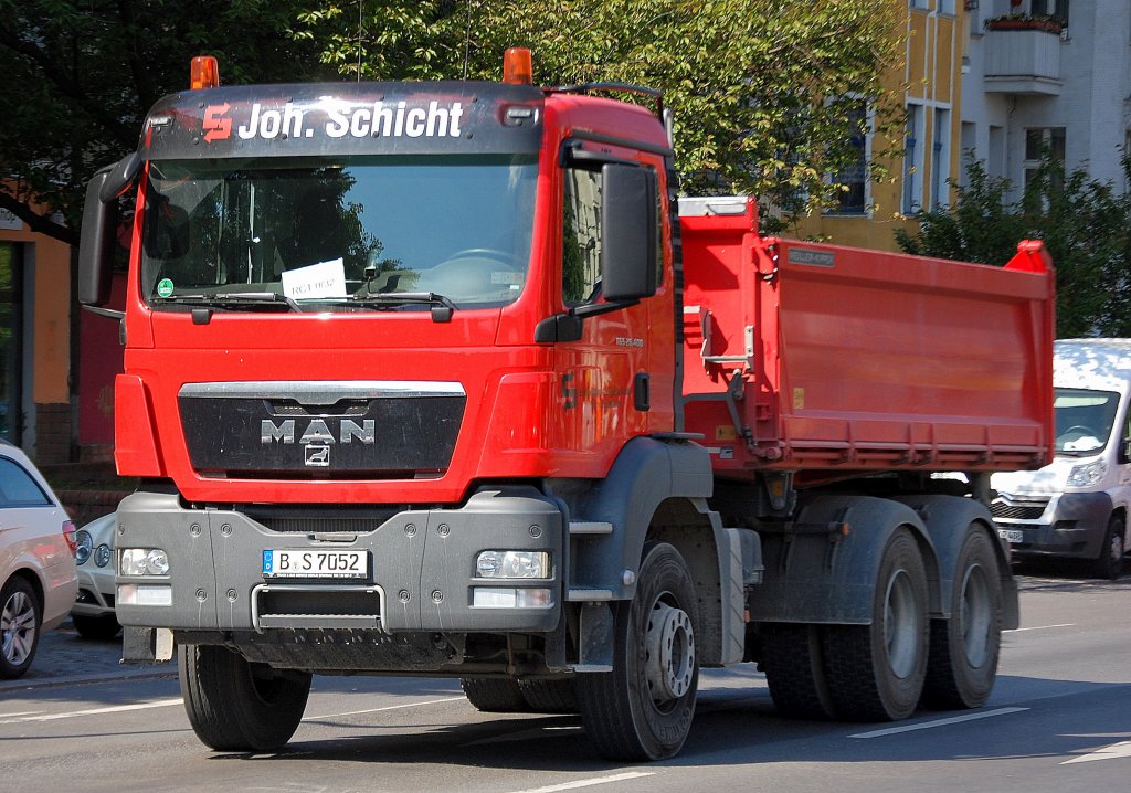 MAN TGS 26.400 Kipper der fa. Joh. Schicht, 05.05.11 Berlin-Pankow.