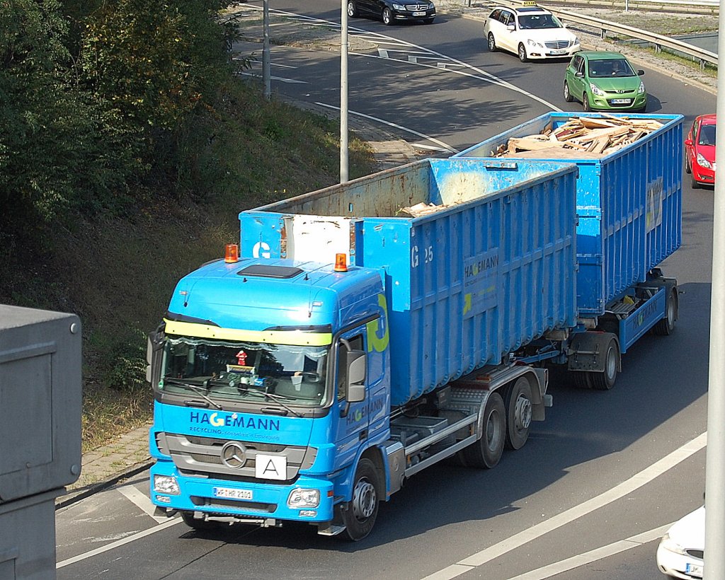 MB ACTROS 2544 Abrollkipper + H�nger mit Bauschutt beladen der Fa. HAGEMANN, Berl. Stadtautobahn H�he ICC 18.09.12