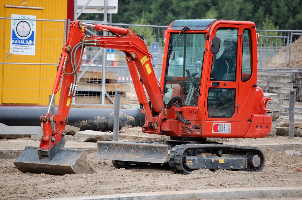 Minibagger von AMMANN YANMAR Typ?, 08.07.08 Berlin-Mitte Breite Str. 