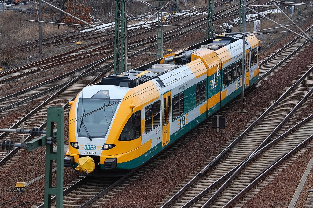 ODEG VT 646.043 Richtung Nordosten, 04.04.13 Berlin-Putlitzbr�cke.