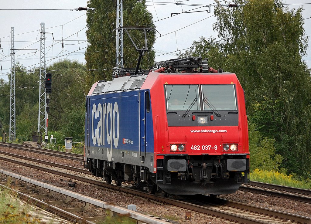 Re 482 037-9 am 16.08.11 Berlin-Karow