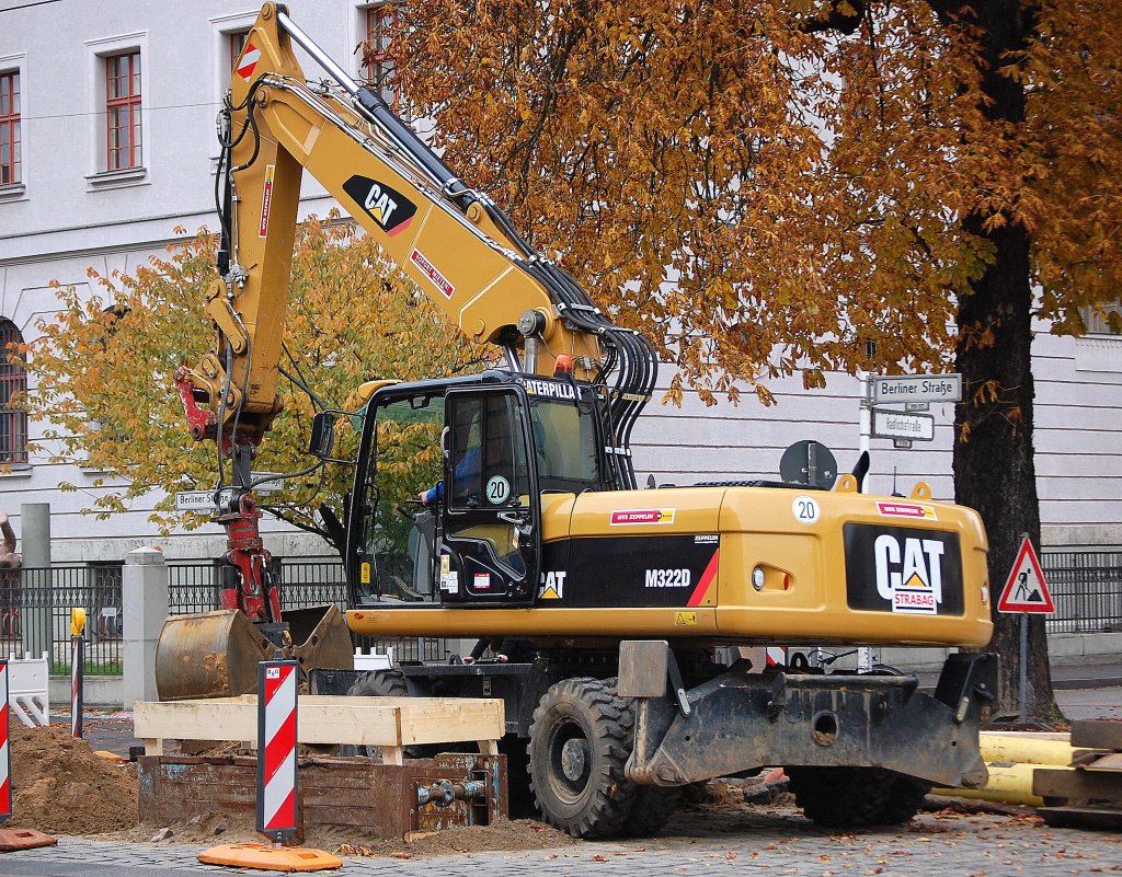 STRABAG CAT M322D, 27.10.09 Berliner Str. Berlin-Pankow.