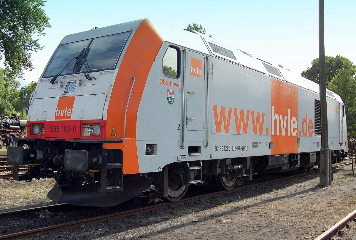 10. Berliner Eisenbahnfest im ehemaligen Bw. Berlin-Sch�neweide. Statt dem angek�ndigten Tiger war die hvle Lok 285 102-0 am 01.09.13 zu sehen und das auch nur von au�en, schade, 01.09.13