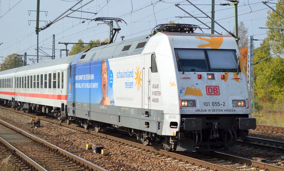 101 055-2  schauinsland reisen  mit IC-Wagengarnitur (leer) Richtung Berlin Rummelsburg am 04.10.15 Durchfahrt Bhf. Flughafen Berlin-Schönefeld.