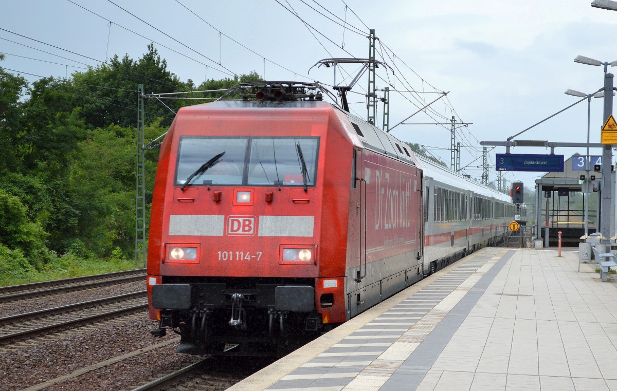 101 114-7 mit IC am 20.06.15 Richtung Berlin hbf. (tief) Durchfahrt Bhf. Berlin-Jungfernheide