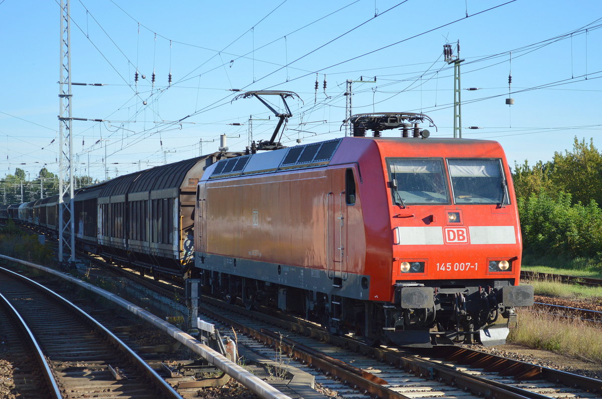 145 007-1 mit einem Ganzzug Schiebewandwagen am 06.09.16 Berlin Grünau.