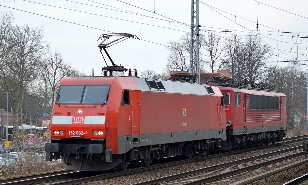 152 082-4 hat 155 075-5 am Haken am 23.02.15 Berlin-Karow. 152 082-4 hat 155 075-5 am Haken am 23.02.15 Berlin-Karow.
