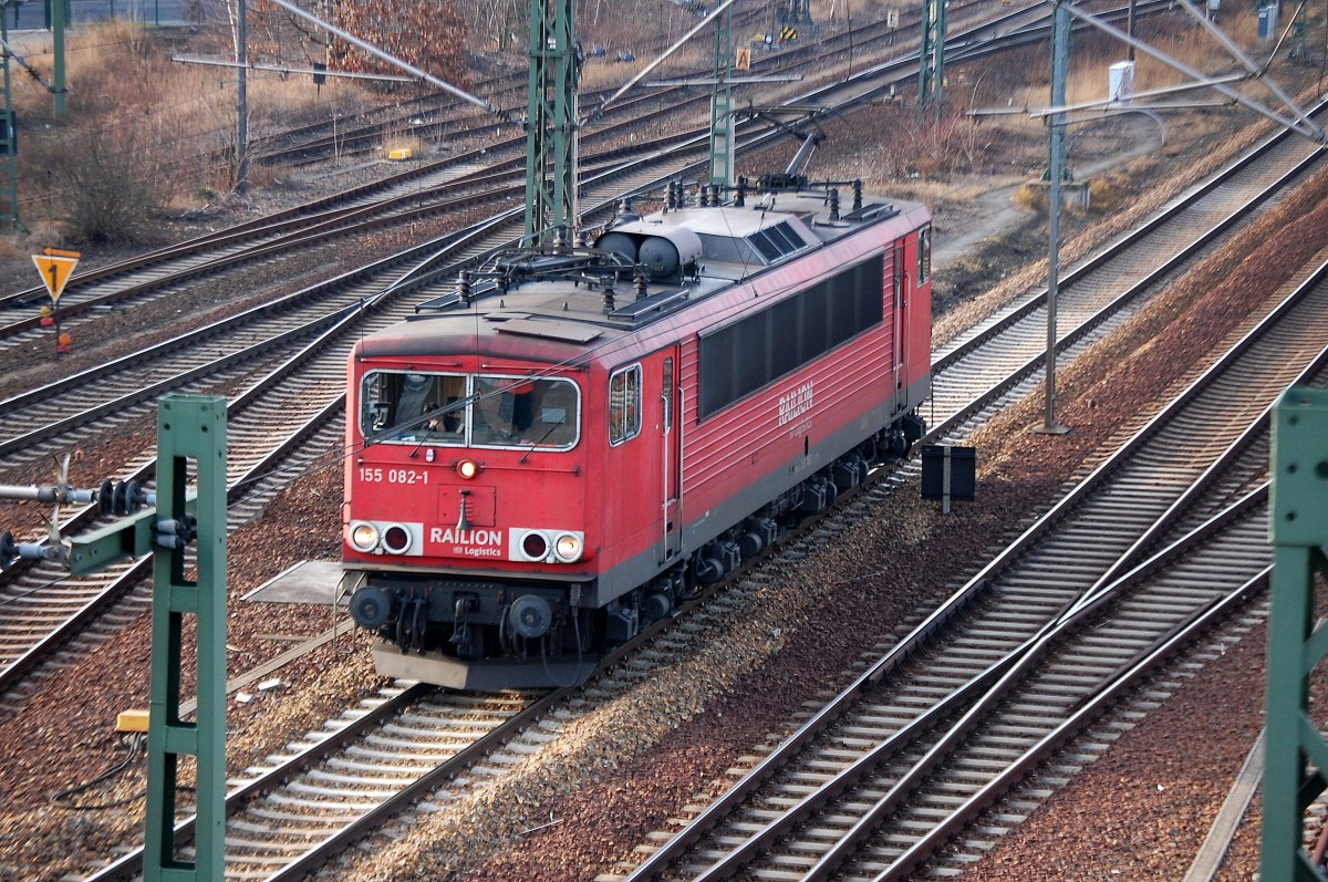 155 082-1 Richtung Nordosten am 14.01.14 Berlin-Putlitzbrücke.
