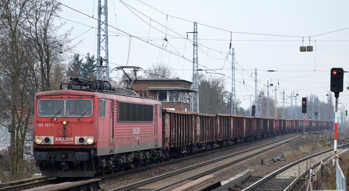 155 157-1 mit Ganzzug offener Güterwagen am 02.12.14 Berlin-Karow. 