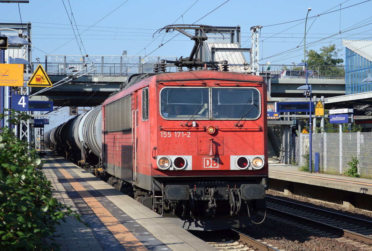 155 171-2 mit Kesselwagenzug (Benzin) am 29.09.17 Bf. Berlin-Hohenschönhausen.