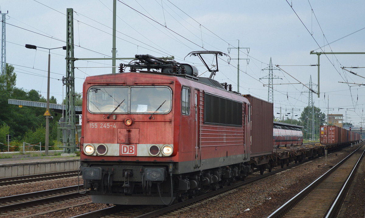 155 245-4 mit Containerzug am 05.08.16 Bf. Flughafen Berlin-Schönefeld.