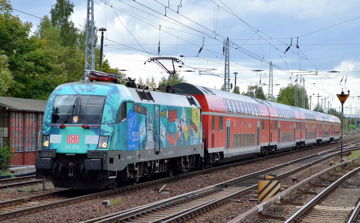 182 013 mit RE1 am 09.09.15 Berlin-Hirschgarten.
