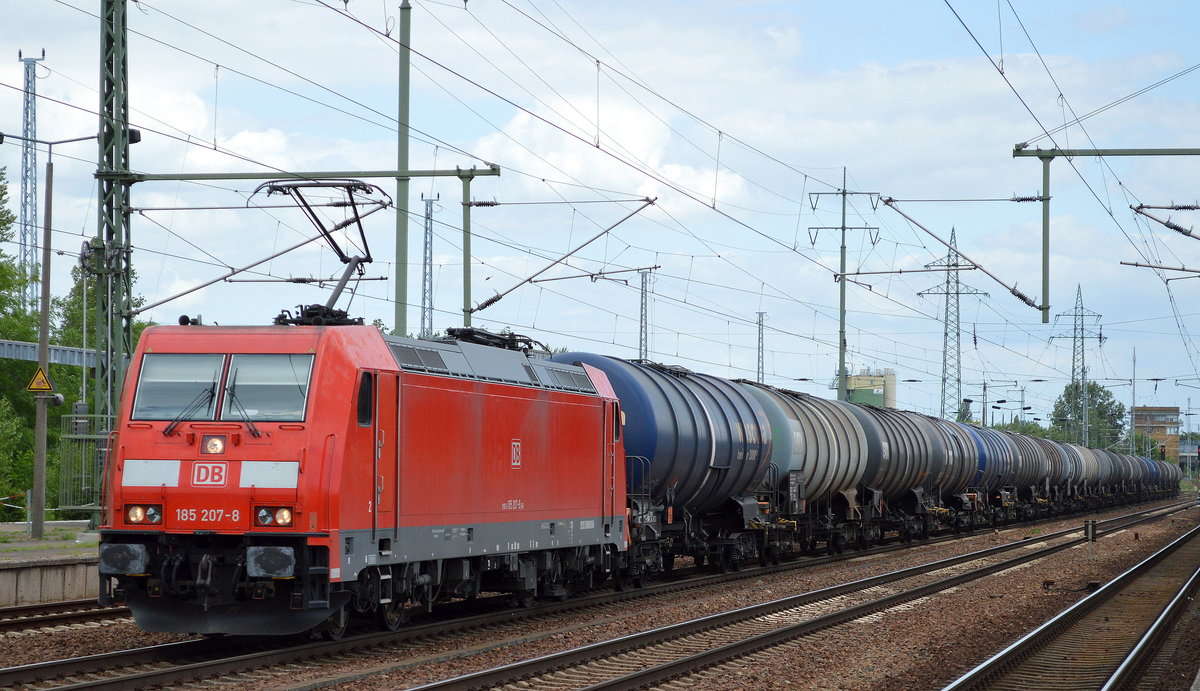 185 207-8 mit Kesselwagenzug am 12.06.17 BF. Flughafen Berlin-Schönefeld.