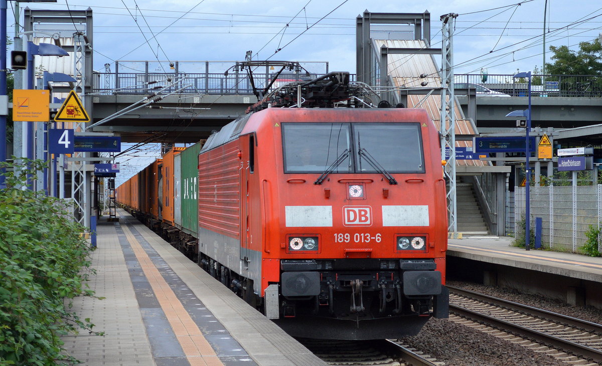 189 013-6 mit Containerzug am 11.09.17 Bf. Berlin-Hohenschönhausen.