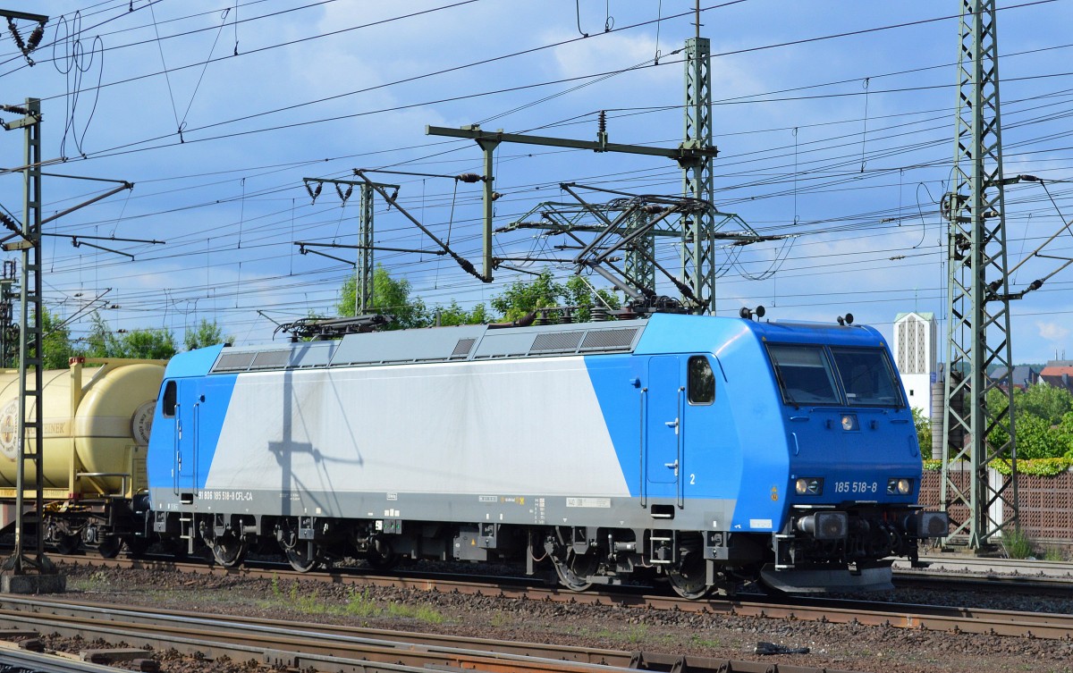 ATC Mietlok 185 518-8 für CFL Cargo tätig mit einem Warsteiner Bierbrauerei Containerzug bei der Durchfahrt im Bhf. Fulda Hbf. am 30.05.14