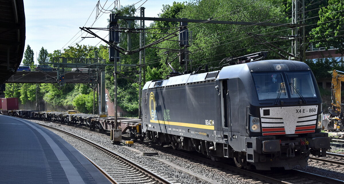 boxXpress.de GmbH, Hamburg [D] mit der geleasten BRCE Vectron   X4 E - 860  [NVR-Nummer: 91 80 6193 860-4 D-DISPO] und einem Containerzug Richtung Hamburger Hafen am 14.05.25 Höhe Bahnhof Hamburg-Harburg.