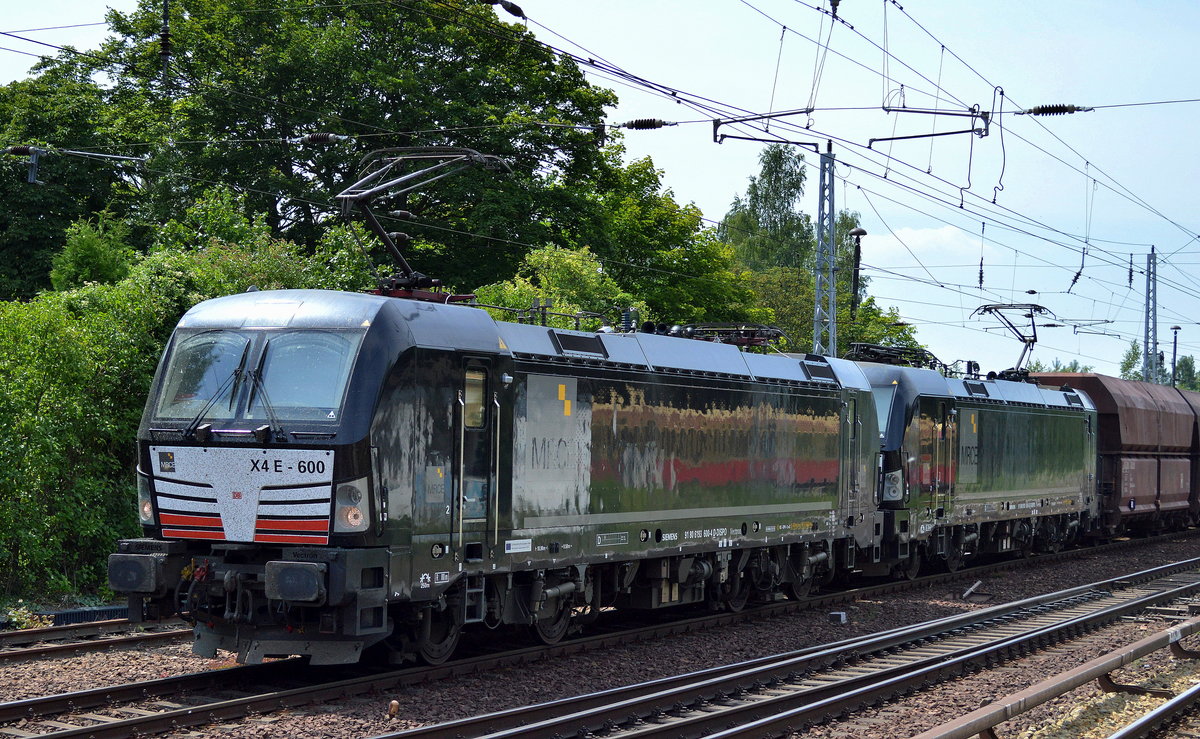 DB Cargo mit der MRCE Vectron Doppeltraktion X4 E - 600/193 600-4 + X4 E - 616/193 616-0 und Erzzug Richtung Eisenhüttenstadt am 19.07.17 Berlin-Hirschgarten.
