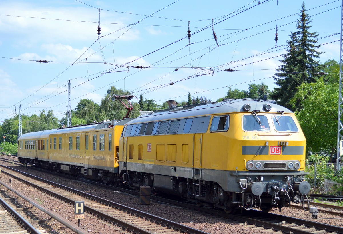 DB Netz Instandhaltung mit Messzug zur Fahrwegmessung angeschoben von 218 392-9 am 24.07.15 Berlin-Hirschgarten.