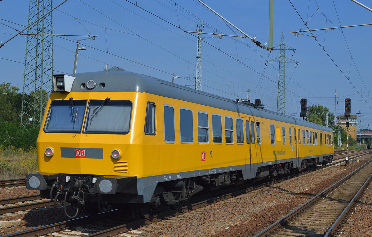 DB Netz mit dem Limez III (719 045/719 046) zur Fahrwegmessung am 12.09.16 Bf. Flughafen Berlin-Schönefeld.