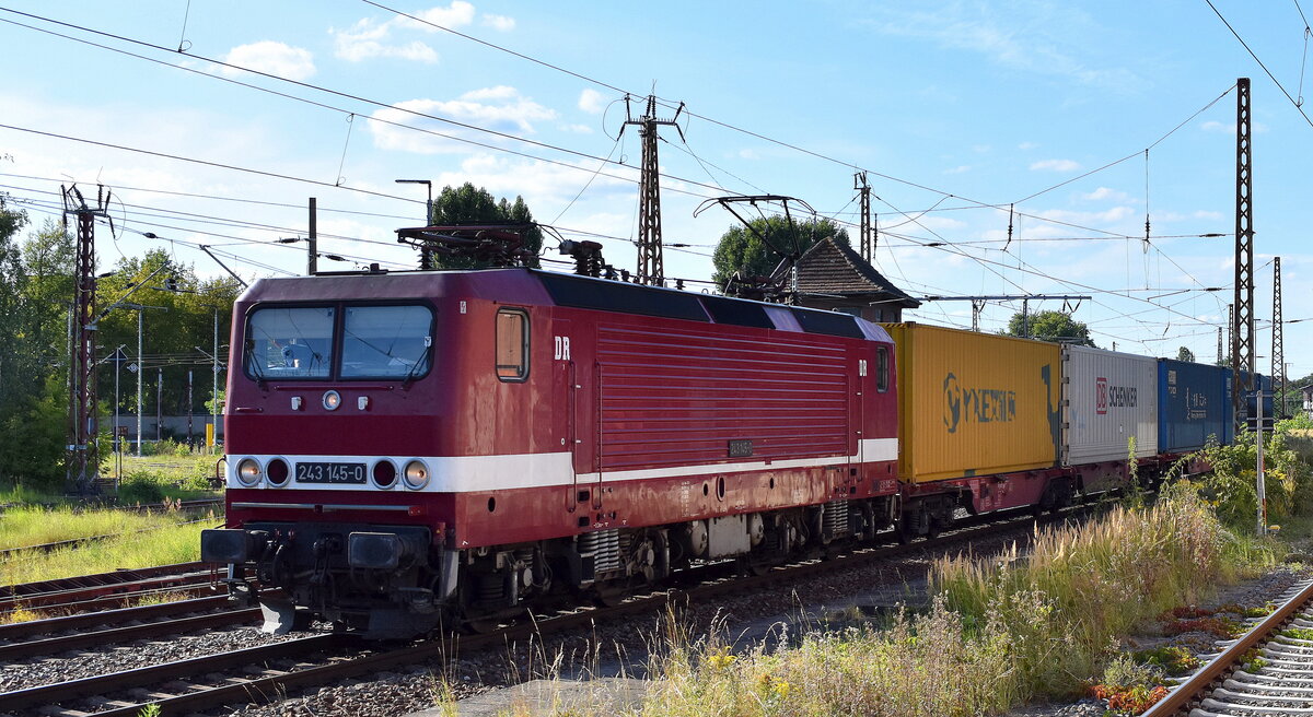 DeltaRail GmbH, Frankfurt (Oder) mit ihrer  243 145-0  (NVR:  91 80 6143 145-1 D-DELTA ) und einem Containerzug Richtung Europabrücke (Polen) am 26.08.25 Höhe Bahnhof Frankfurt/Oder.
