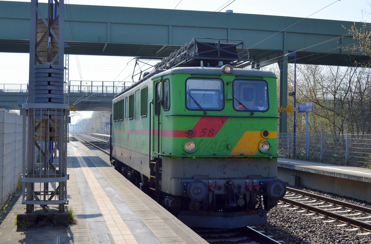 DP 58/ 142 133-8 von EGP durchfährt den Bhf. Berlin-Hohenschönhausen Richtung Karower Kreuz, 10.04.15