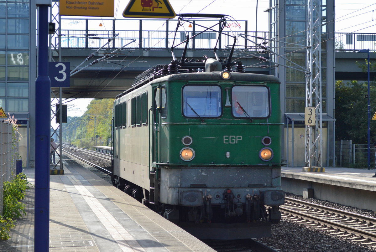 EGP 142 ???-? am 22.09.17 Durchfahrt Bf. Berlin-Hohenschönhausen.