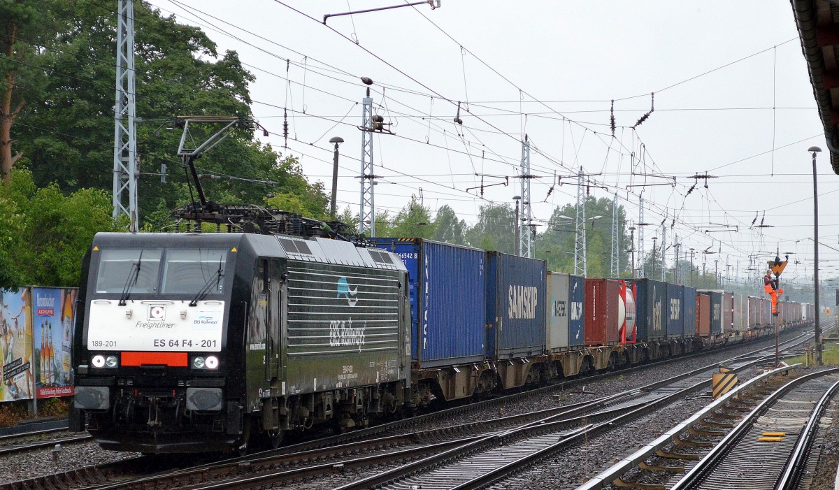 ERSR Poznan-Shuttle mit MRCE Dispolok ES 64 F4-201/189-201 am 14.07.15 Berlin-Hirschgarten.