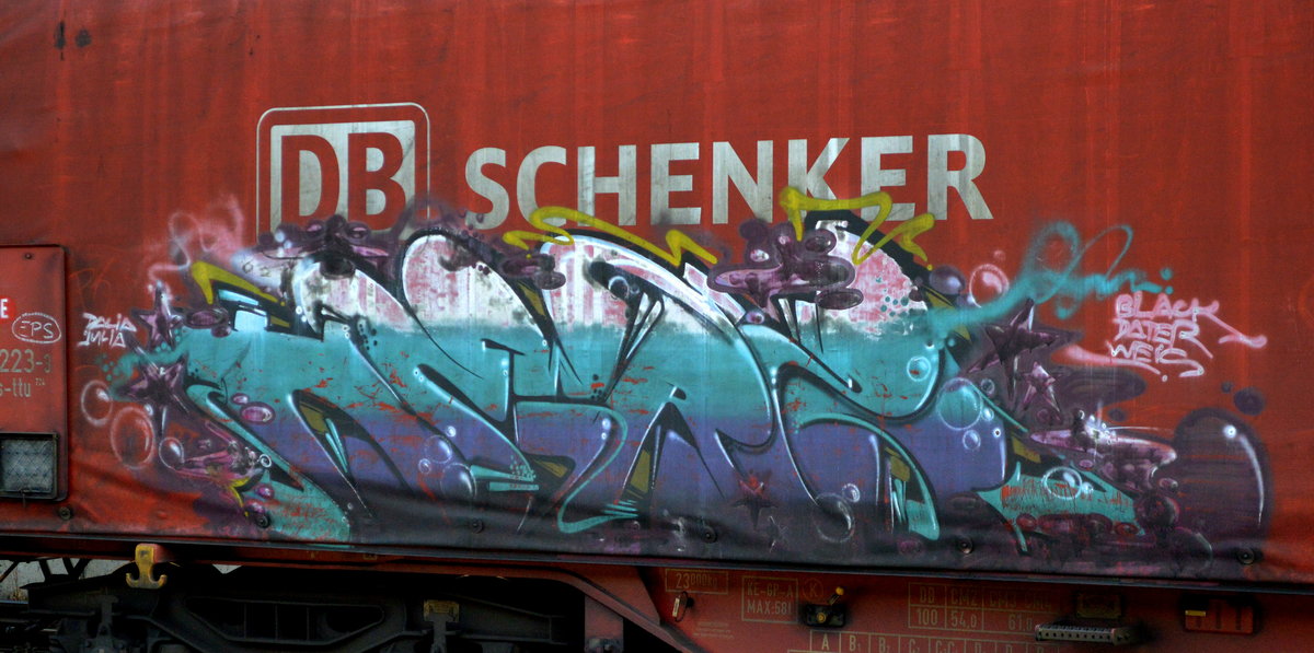 Gaffiti gesichtet am 11.11.16 Bf. Flughafen Berlin-Schönefeld.