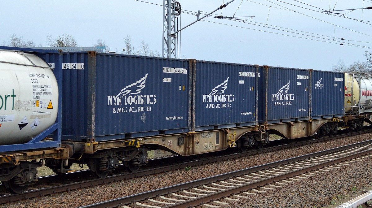 Gelenk-Containertragwagen vom Einsteller AAEC mit der Nr. 37 RIV 80 D-AAEC 4960 127-1 Sggrss ?? ??? am 14.04.15 Mühlenbeck/Mönchmühle b.Berlin.