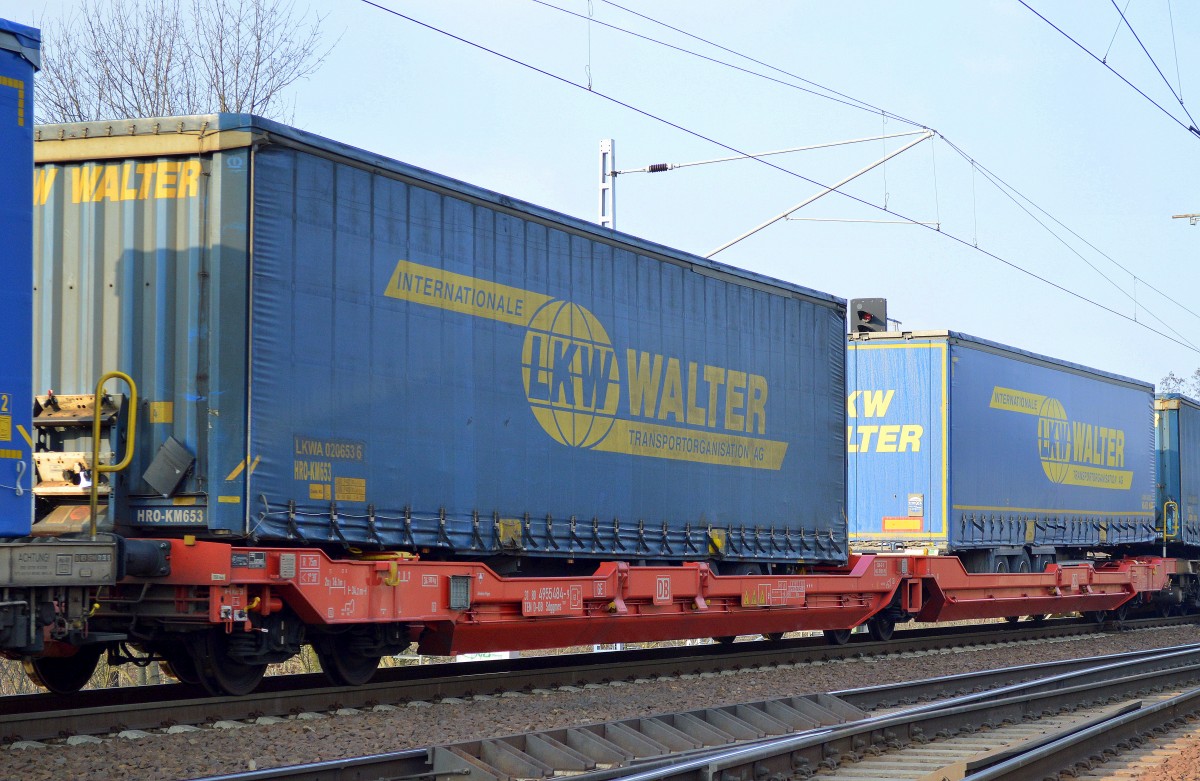 Gelenk-Taschenwagen der DB mit der Nr. 31 TEN 80 D-DB 4955 484-9 Sdggmrs 738.1 am 09.03.16 Berlin-Wuhlheide.
