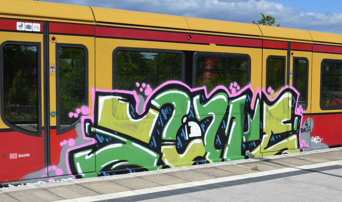 Graffiti gesichtet am 09.06.15 Berlin-Karow.