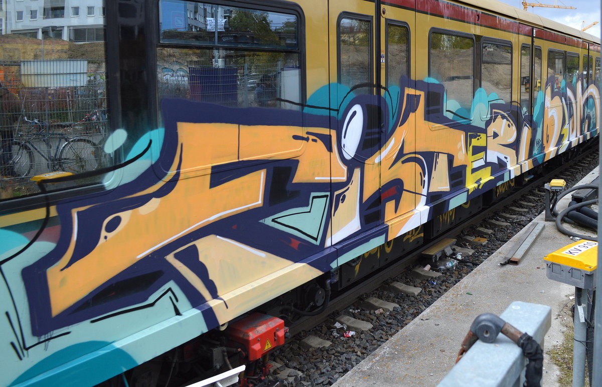 Graffiti gesichtet am 28.04.16 Berlin Adlershof.