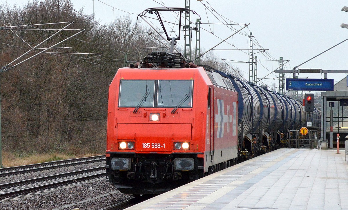 HGK/RHC 185 588-1 mit Kesselwagenzug am 15.01.15 Durchfahrt Bhf. Berlin-Jungfernheide Richtung Schwedt.