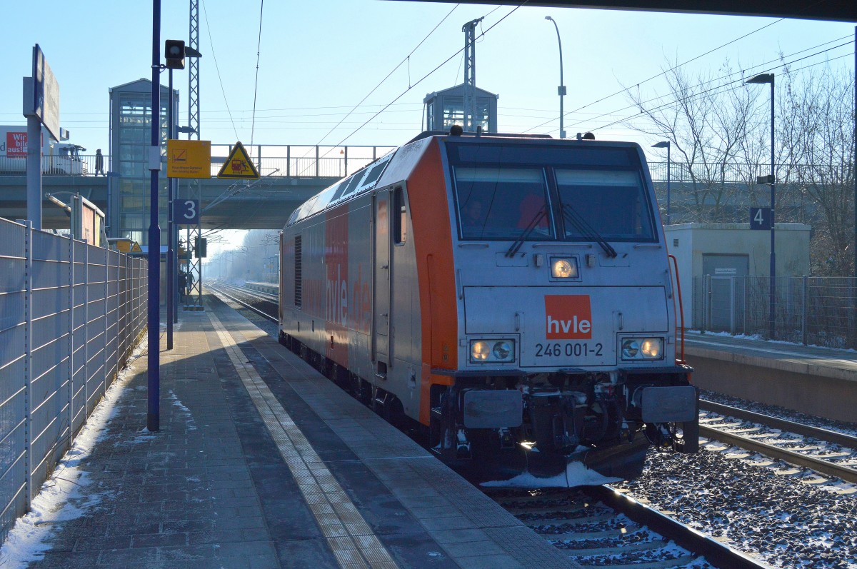 hvle 246 001-2 (92 80 1246 001-2 D-HVLE, Bombardier Bj.2006) Durchfahrt Bhf. Berlin-Hohenschönhausen.