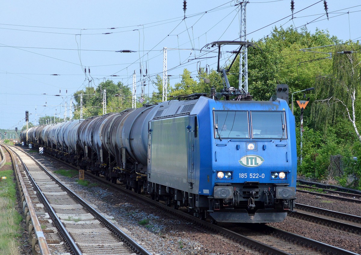 ITL 185 522-0 mit Kesselwagenzug am 21.07.15 Berlin-Hirschgarten.