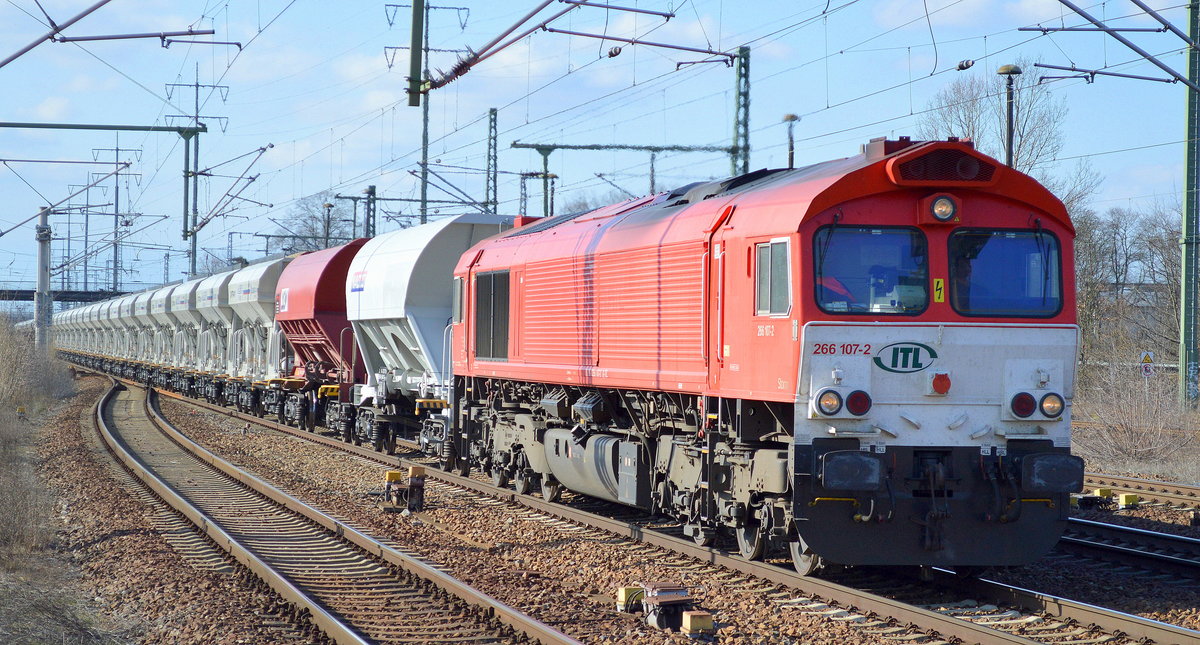 ITL 266 107-2 mit Schüttgutwagenzug am 27.02.17 Bf. Flughafen Berlin-Schönefeld.