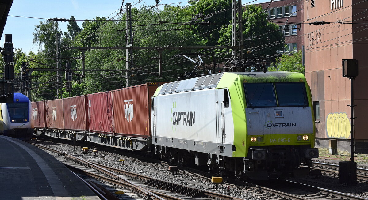 ITL - Eisenbahngesellschaft mbH, Dresden [D] mit ihrer  145 095-6  [NVR-Nummer: 91 80 6145 095-6 D-ITL]  und einem Containerzug Richtung Hamburger Hafen am 14.05.25 Höhe Bahnhof Hamburg-Harburg.