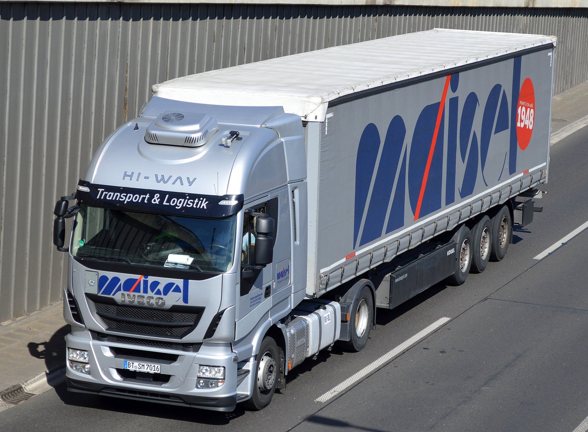 IVECO Zugmaschine mit Trailer der Sped. Maisel Hi-Way Transport & Logistik am 21.04.16 Berliner Stadtautobahn Höhe Knobelsdorffstr.