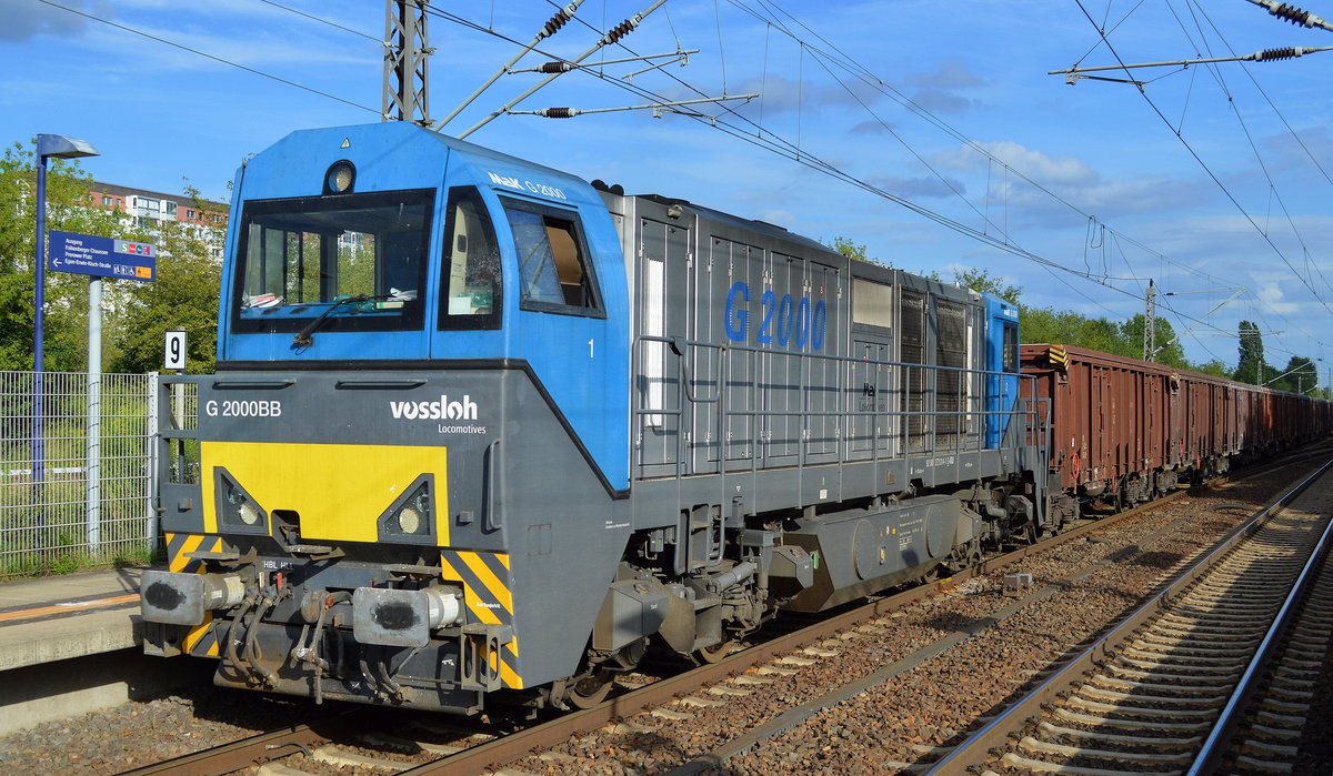 LOCON mit der Alpha Trains Mietlok, einer Vossloh G 2000BB asynchron 273 014-1 [NVR-Nummer: 92 80 1273 014-1 D-ATLU, vossloh Bj.2002]mit Gannzug Rolldachwagen Richtung Rügen am 29.07.17 Berlin-Hohenschönhausen.