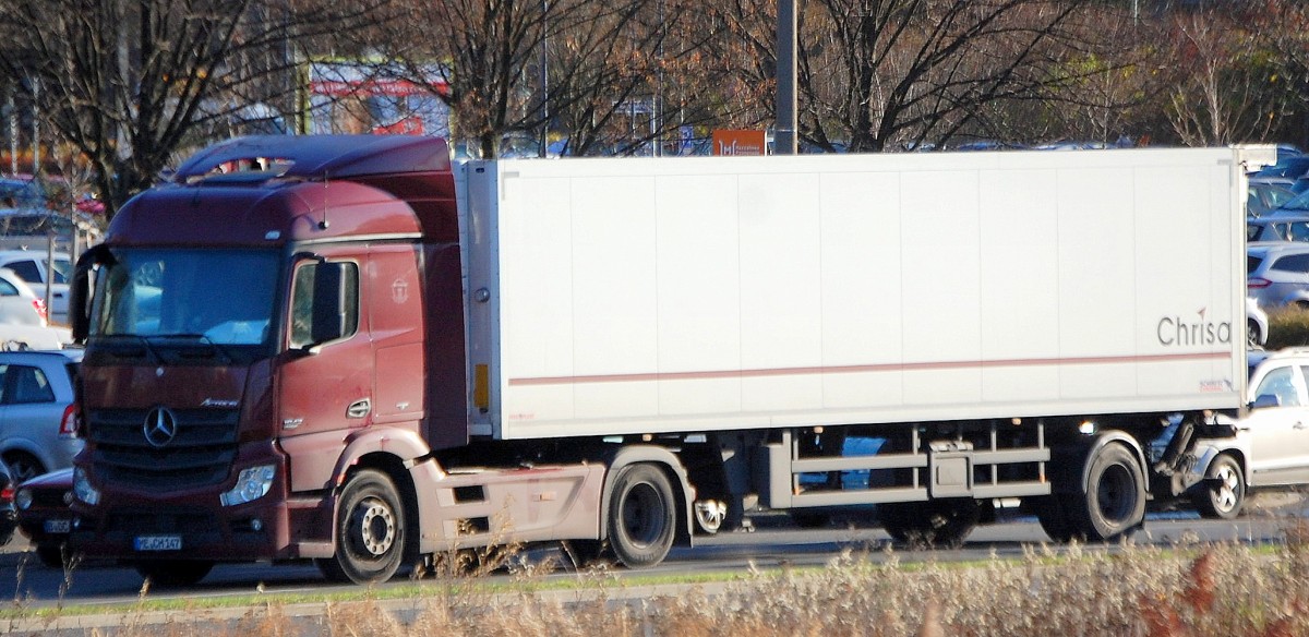 MB NEW ACTROS Sattelzug Fa. Chrisa? am 26.11.13 Berlin-Marzahn.