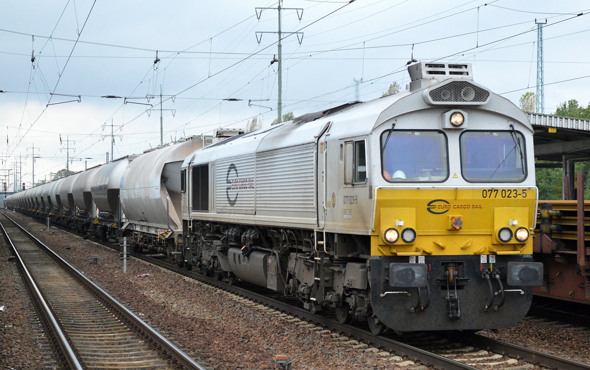 MEG mit der ECR 077 023-5 und Zementstaubzug (leer) Richtung Rüdersdorf am 25.09.17 Bf. Flughafen Berlin-Schönefeld.